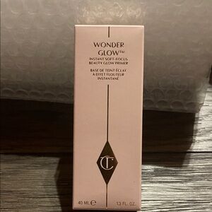 Charlotte Tilbury Wonder Glow Primer - Soft Cream